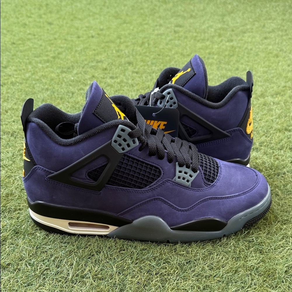 Air Jordan 4 Retro